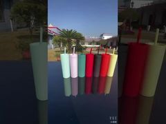 - Je suis désolée.