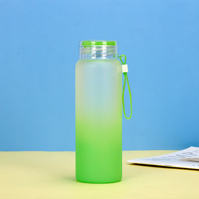 acheter Bouteille d'eau en verre de 550 ml robuste avec manchon de silicone protecteur Bouteille d'eau glacée polyvalente avec couvercle en bambou Léger Eco-friendly online manufacture