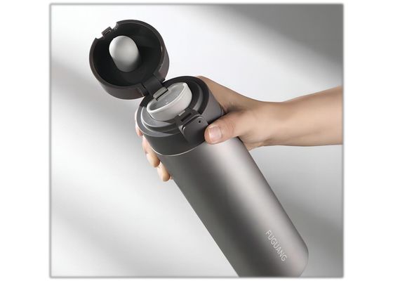 acheter 500 ml Bouteille d'eau en titane légère Résistant à la chaleur en vélo Bouteille d'eau de camping en plein air Métal avec couvercle scellé pour éviter les fuites Facile à transporter online manufacture