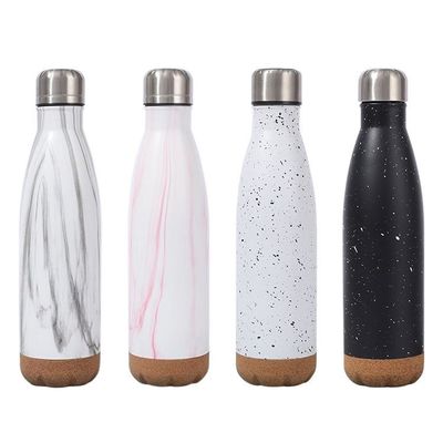 acheter Bouteille d'eau en acier inoxydable isolée en forme de cola à double paroi Bouteilles d'eau en métal sur mesure à fond de liège pour le sport online manufacture