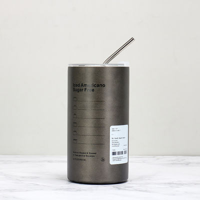 acheter 20OZ isolant et refroidisseur glace tasse, simple bureau portable voiture tasse à eau de paille, vide double couche 304 acier inoxydable boisson froide et chaude tasse de voyage online manufacture