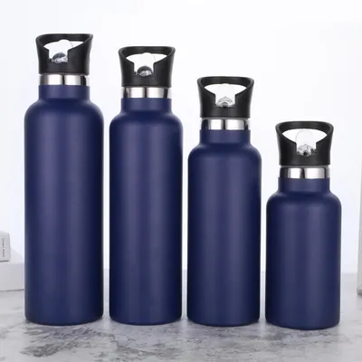 acheter Bouteilles d'eau en acier inoxydable noir de 24 onces à vide isolée double bouteille de voyage à paroi avec un couvercle de paille à l'épreuve des fuites de poignée de métal réutilisable bouteille de bouche standard thermos pour les randonneurs scolaires online manufacture