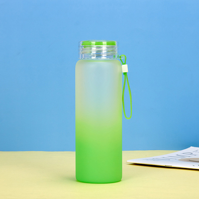 acheter Bouteille d'eau en verre de 550 ml robuste avec manchon de silicone protecteur Bouteille d'eau glacée polyvalente avec couvercle en bambou Léger Eco-friendly online manufacture