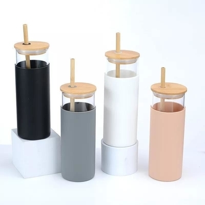acheter Conception réutilisable 20oz 17oz Bouteille d'eau résidentielle verre jus Tumbler Bouteille à boire en verre avec manche en silicone Eco-friendly Stylish online manufacture