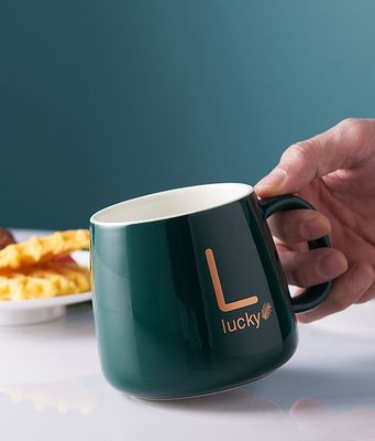 Élégante Minimaliste personnalisé tasses de café en céramique tasse en céramique avec coussin chauffant 420ml chauffé contrôle de la température de base personnalisable couleurs faciles à nettoyer