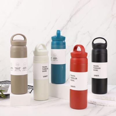 500 ml de poignée de tumbler bouteille d'eau personnalisée style de design sportif isolant thermique chaud froid bouteille personnalisée