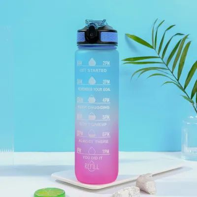 Bouteille d'eau Tritan étanche de 32 oz avec indicateur de temps, sans BPA, pour vous assurer de boire suffisamment d'eau pour le fitness, la salle de sport, le camping et les sports de plein air